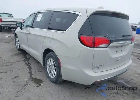 2017 Chrysler Pacifica Touring Plus z USA, uszkodzony, nr VIN 2C4RC1BG5HR771389